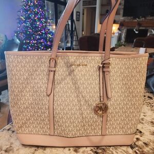 Michael Kors tote
